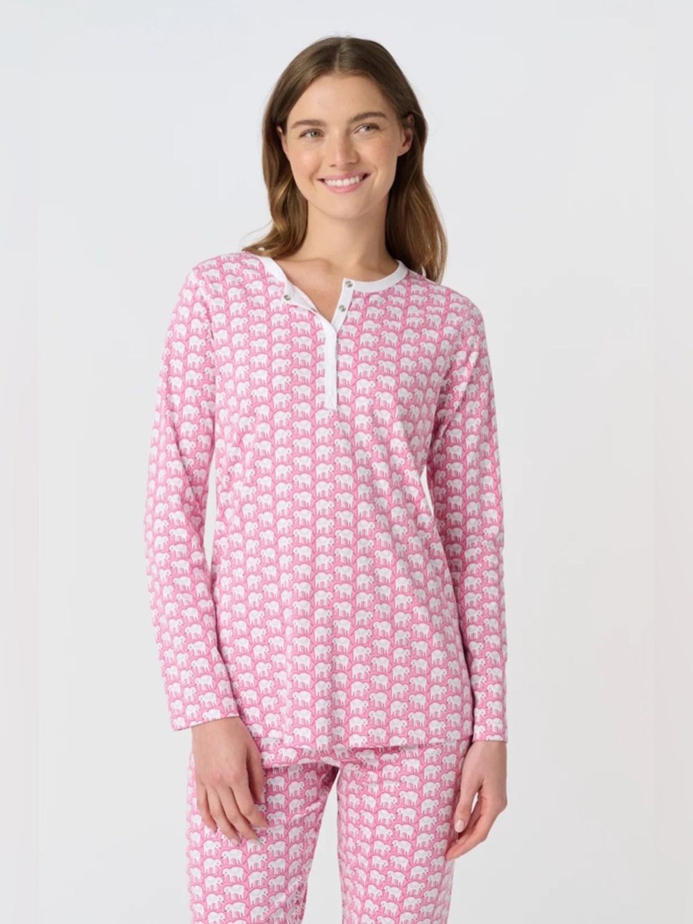 ROLLER RABBIT Medium
Long Sleeve Pink Elephant-Print Pajama Top and Pant Set